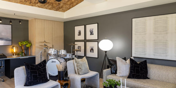 John Stamos Brings Music Back Home on Celebrity IOU — Featuring Apt2B